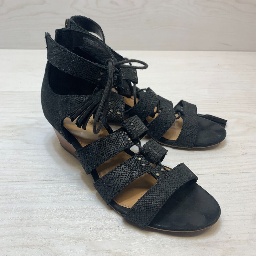 UGG Yasmin Snake Lace Up Sandals Women's‎ Size 7.5 Black Comfort Wedge Heel